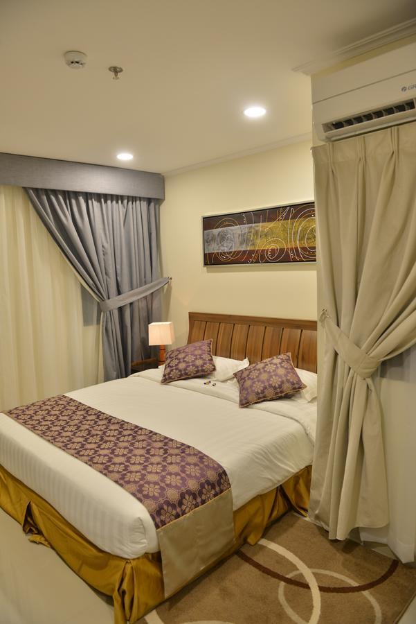 The First Tower Hotel Al Al Jubail Esterno foto