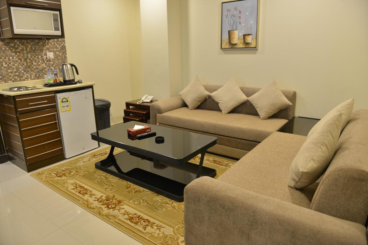 The First Tower Hotel Al Al Jubail Esterno foto