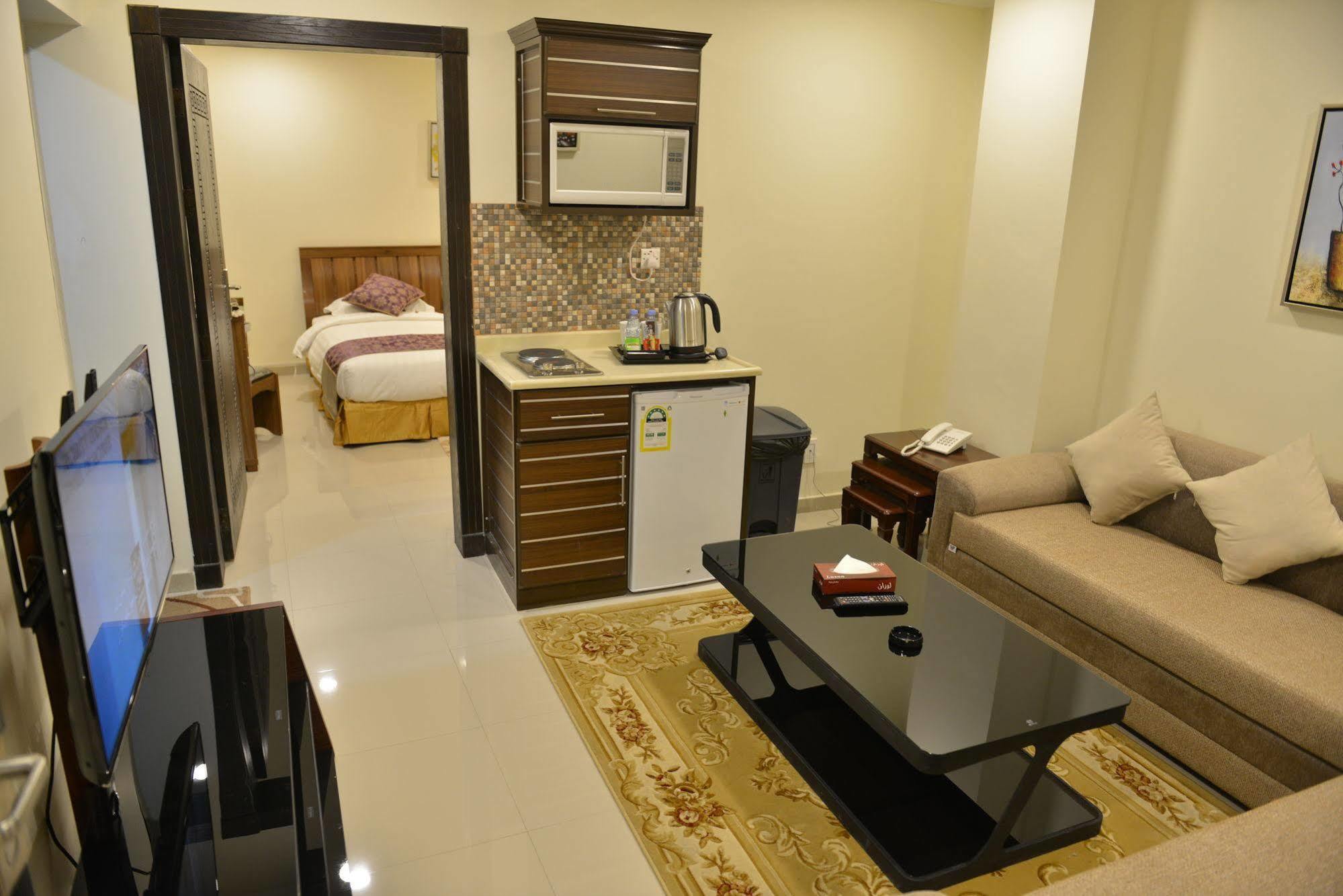 The First Tower Hotel Al Al Jubail Esterno foto
