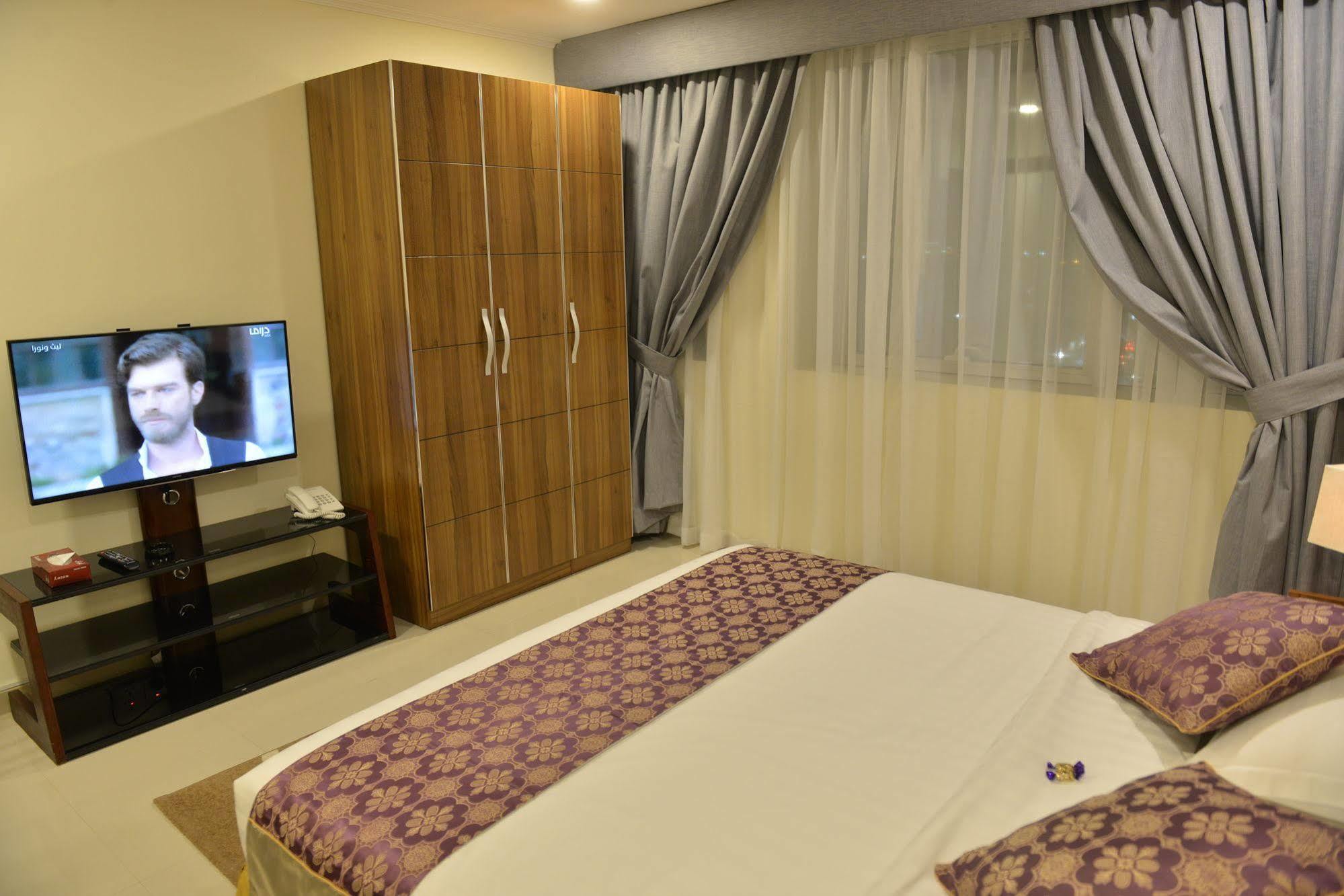 The First Tower Hotel Al Al Jubail Esterno foto