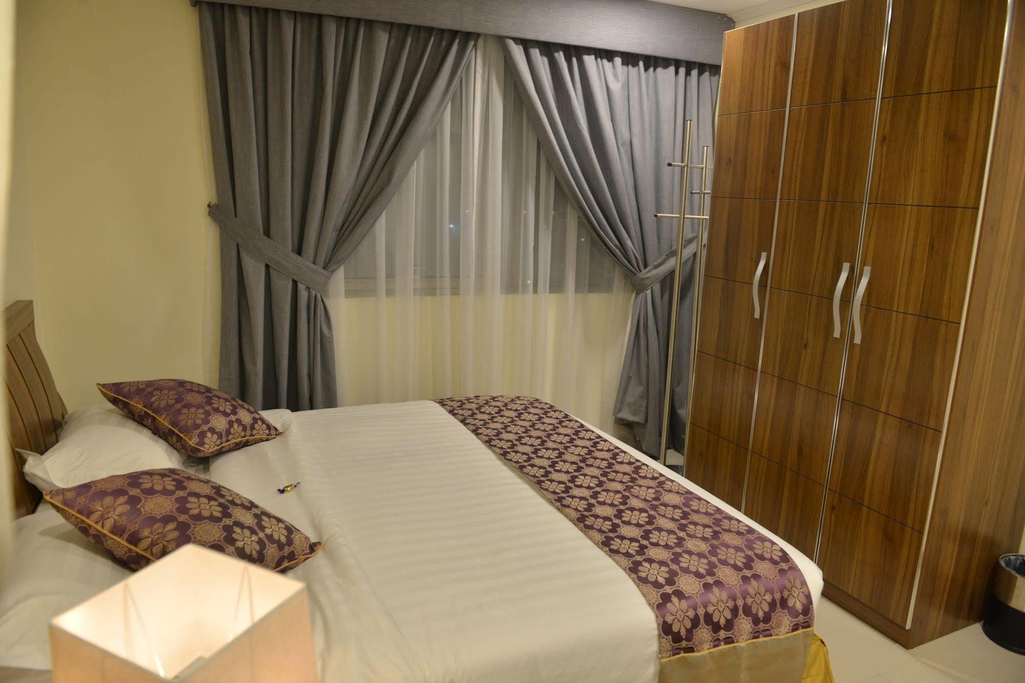The First Tower Hotel Al Al Jubail Esterno foto